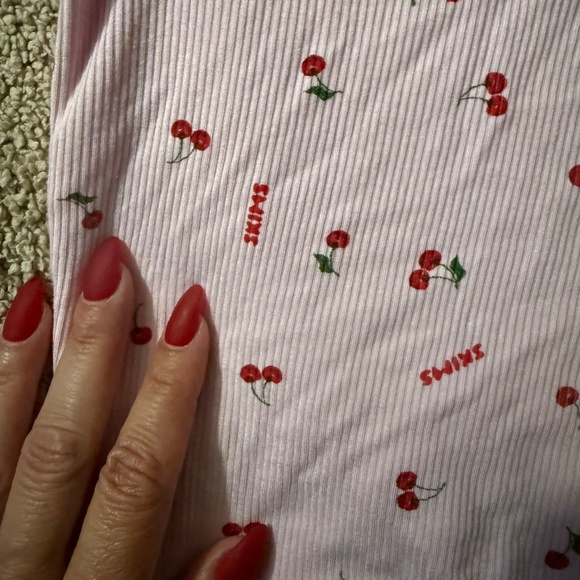 Skims Cherry 🍒 Blossom Hoodie - Picture 3 of 3